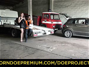 BROKEDOWN babes - bootylicious redhead smashes truck driver